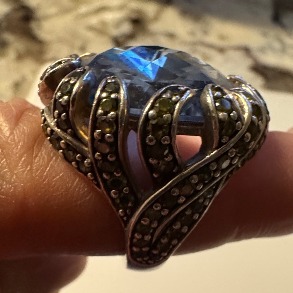Elegant Silver and Blue Gemstone Ring Sz 9